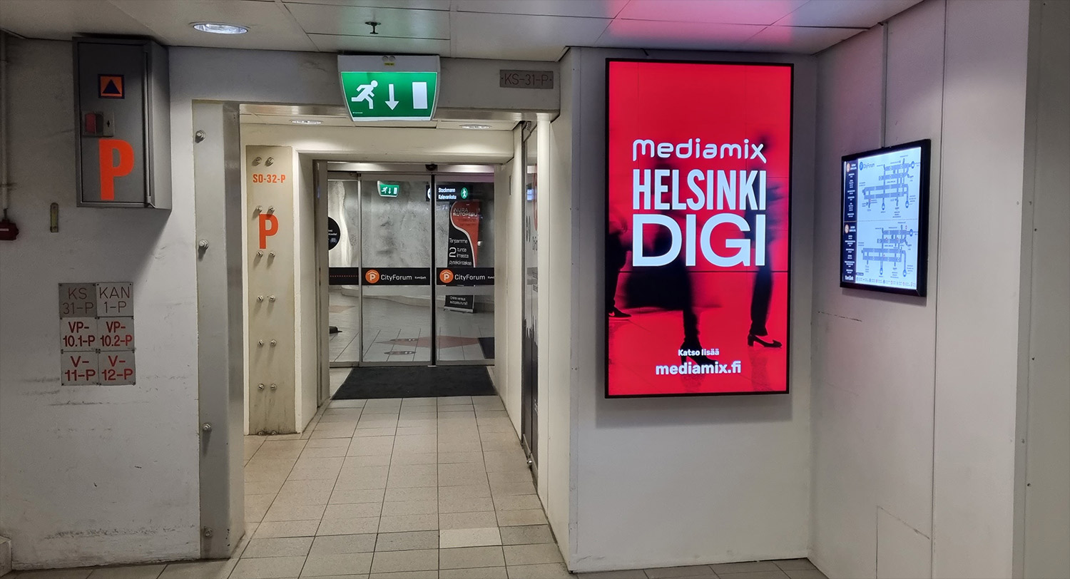 Helsinki Digi 50 digimainonta parkkihalleissa